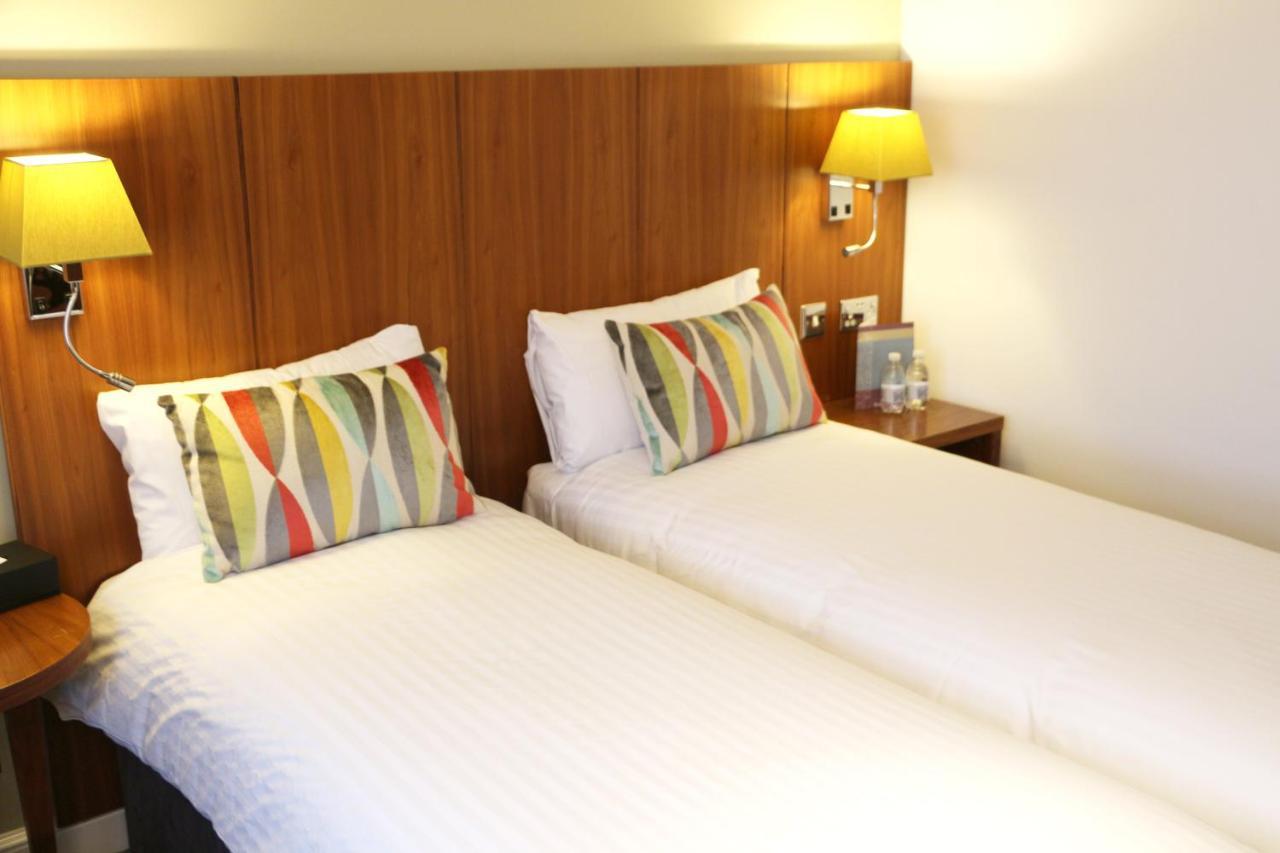 Hotel The Woodlands Event Centre Wyboston Esterno foto