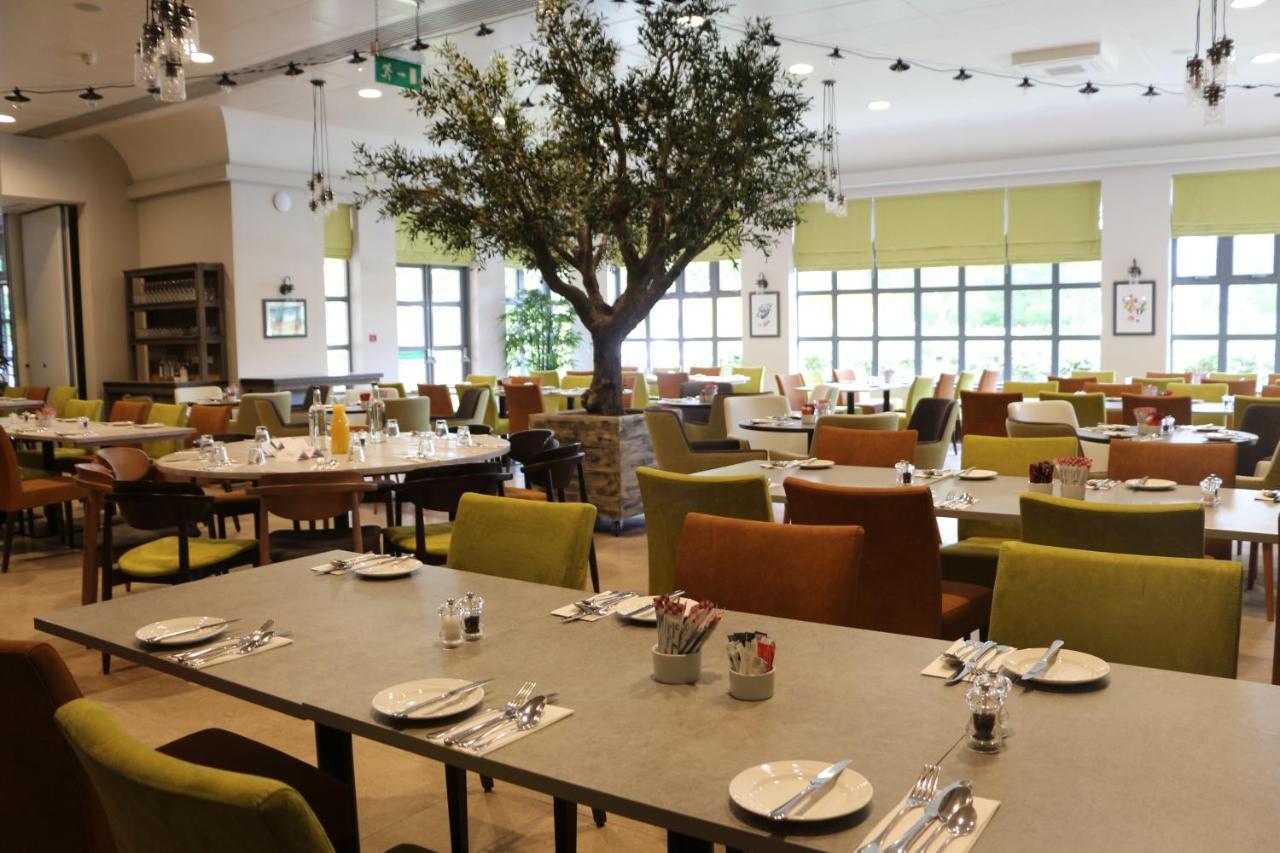Hotel The Woodlands Event Centre Wyboston Esterno foto