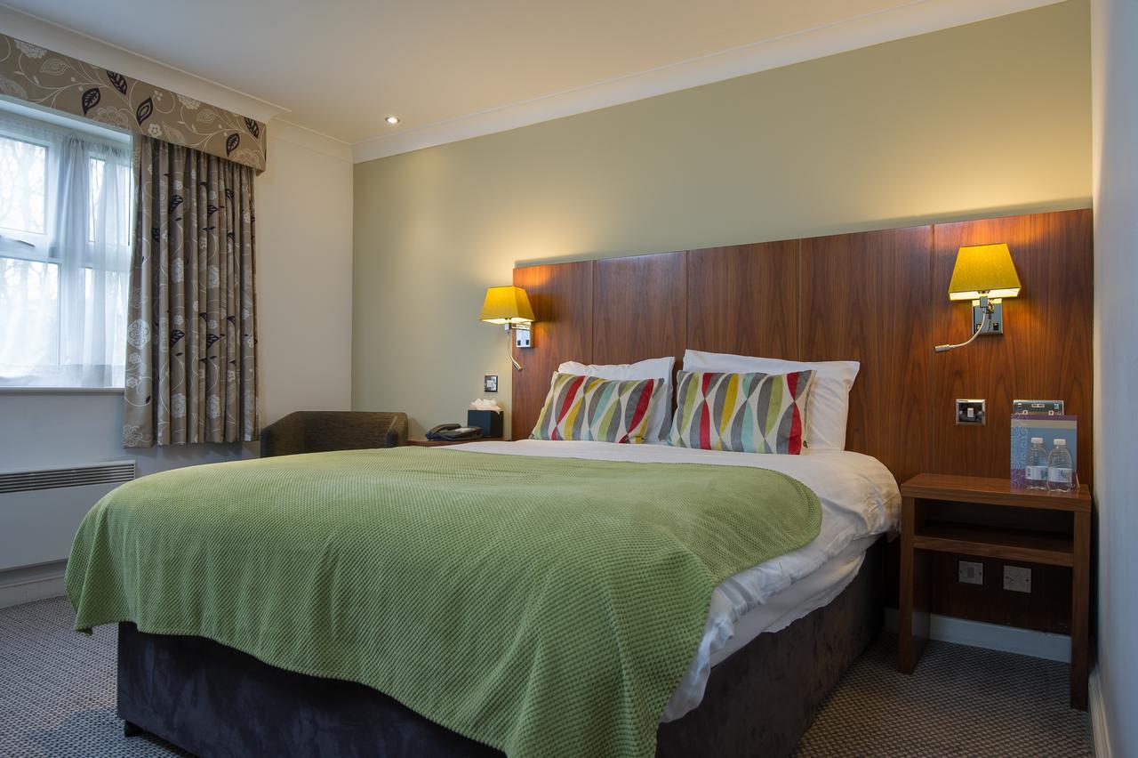 Hotel The Woodlands Event Centre Wyboston Esterno foto